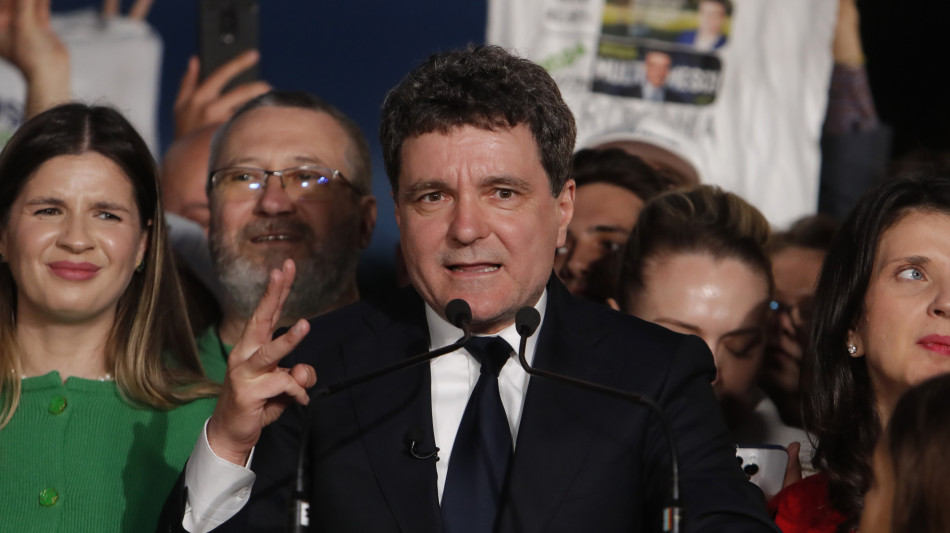 Con i conteggi al 95% Dan &egrave; nuovo presidente della Romania