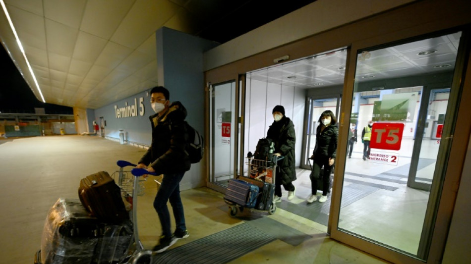 Auch Frankreich und Gro&szlig;britannien f&uuml;hren Corona-Tests f&uuml;r China-Reisende ein