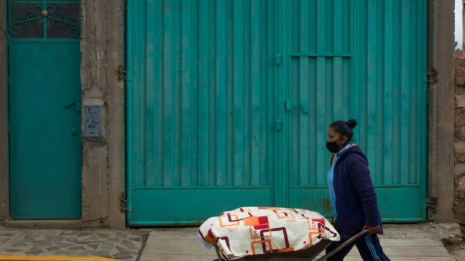 Perú aprueba el uso "facultativo" de mascarillas en regiones con más del 80% de su población vacunada