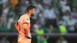 Bleus: forfaits d'Hugo Lloris et Th&eacute;o Hernandez pour le stage de septembre