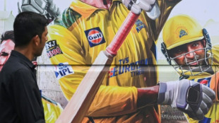 Dhoni steps down as captain of IPL champions on eve of season