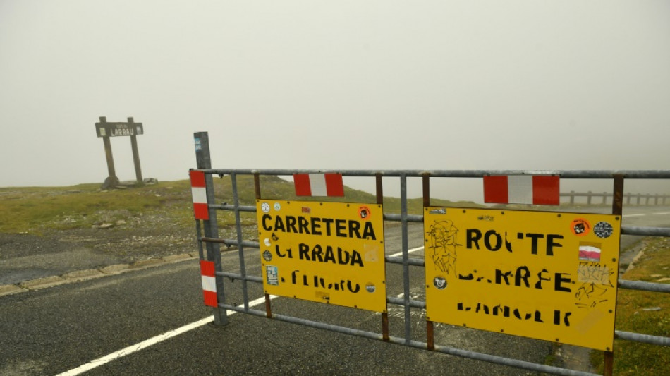 El cierre de los pasos entre Francia y Espa&ntilde;a genera incomprensi&oacute;n en la frontera