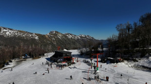 Com a neve diminuindo, estações de esqui do Chile se adaptam às mudanças climáticas