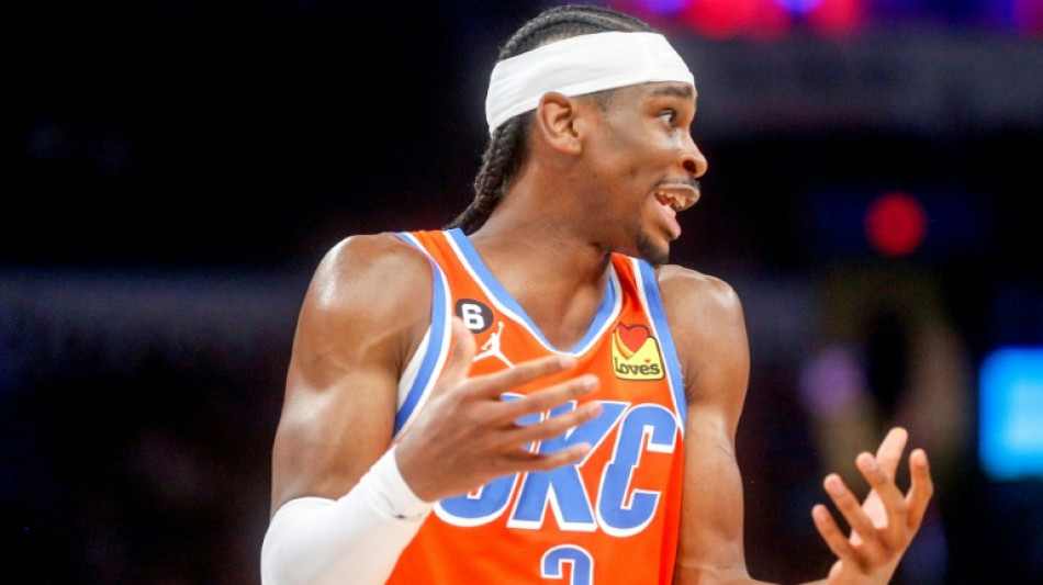 Gilgeous-Alexander scores 40 as Thunder eclipse Booker, Suns