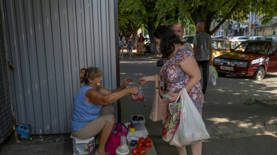 Pr&egrave;s de la plus grande centrale nucl&eacute;aire d'Europe, les pens&eacute;es sombres des Ukrainiens