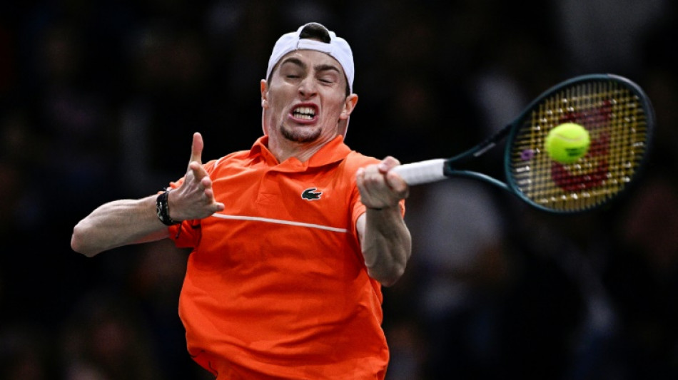 Tennis: Humbert offre &agrave; Bercy un ultime frisson