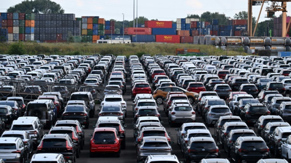 Steigende Preise f&uuml;r Verbrenner: Unterschied zum E-Auto wird kleiner