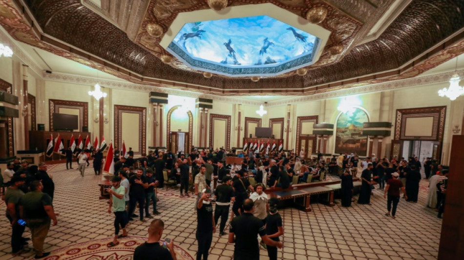 Al menos dos muertos en Irak tras anuncio de retirada pol&iacute;tica de l&iacute;der chiita Sadr