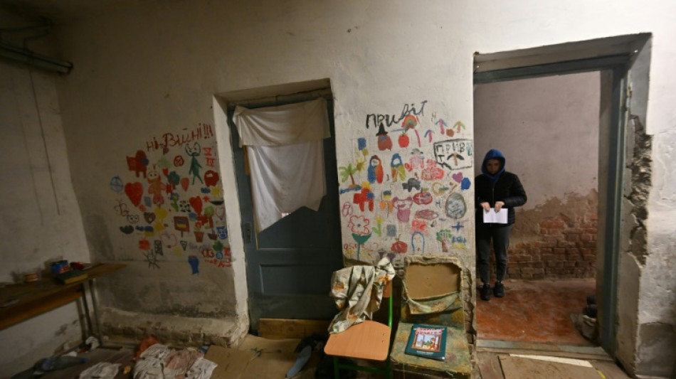 Detenci&oacute;n traum&aacute;tica de 367 ucranianos en s&oacute;tano de escuela por casi un mes