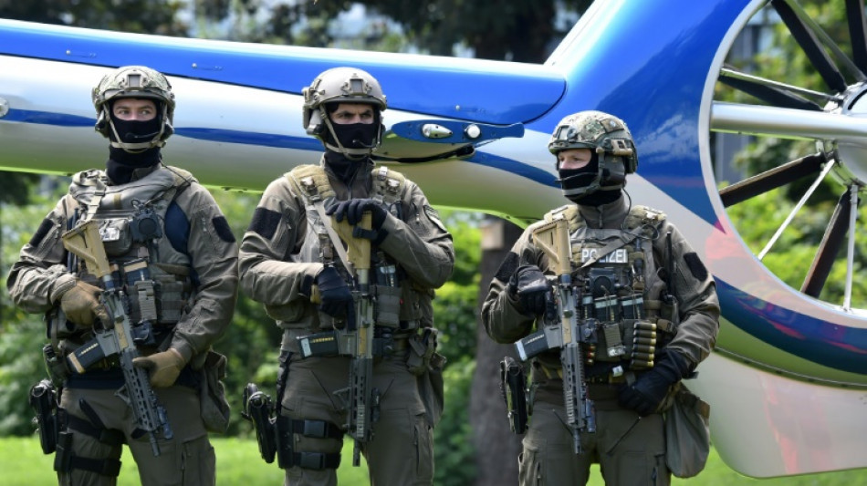 Sechs Festnahmen bei Schlag gegen mutma&szlig;lichen Drogenh&auml;ndlerring in Bremen