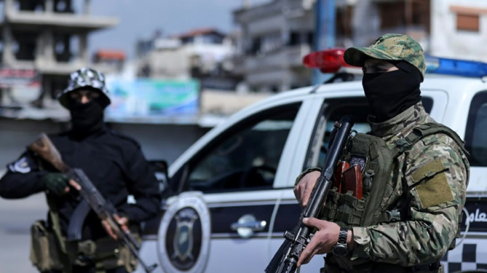 Presidente s&iacute;rio pede unidade ap&oacute;s confrontos que deixaram mais de mil mortos
