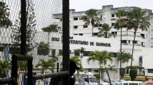 El ministro de Salud de Ecuador defiende su gesti&oacute;n ante el Congreso tras la muerte de 12 beb&eacute;s