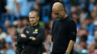 Tottenham inflige 1ª derrota ao City (2-0); Arsenal goleia Leeds e lidera