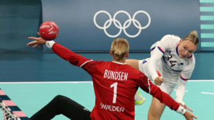 Hand: l'internationale fran&ccedil;aise L&eacute;na Grandveau signe &agrave; Metz