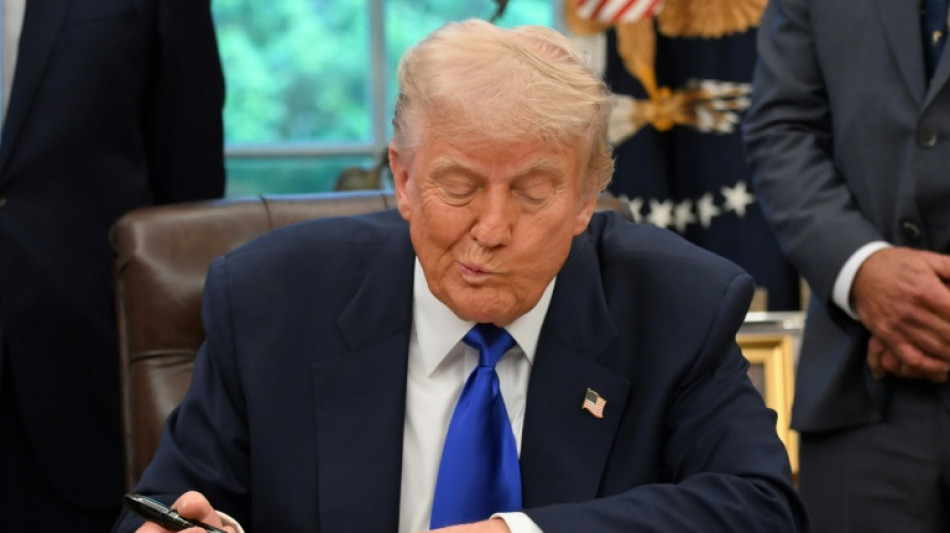 Stocks mixed as global markets eye US-China tariff talks