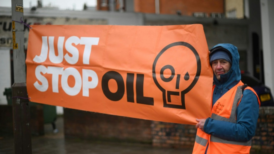 Ecologistas denuncian la prohibici&oacute;n de hablar del clima en su defensa legal