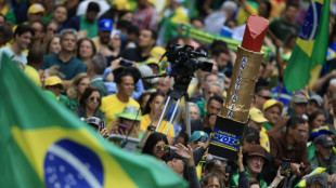 STF condena a 14 anos de pris&atilde;o mulher que pichou est&aacute;tua com batom nos ataques de Bras&iacute;lia