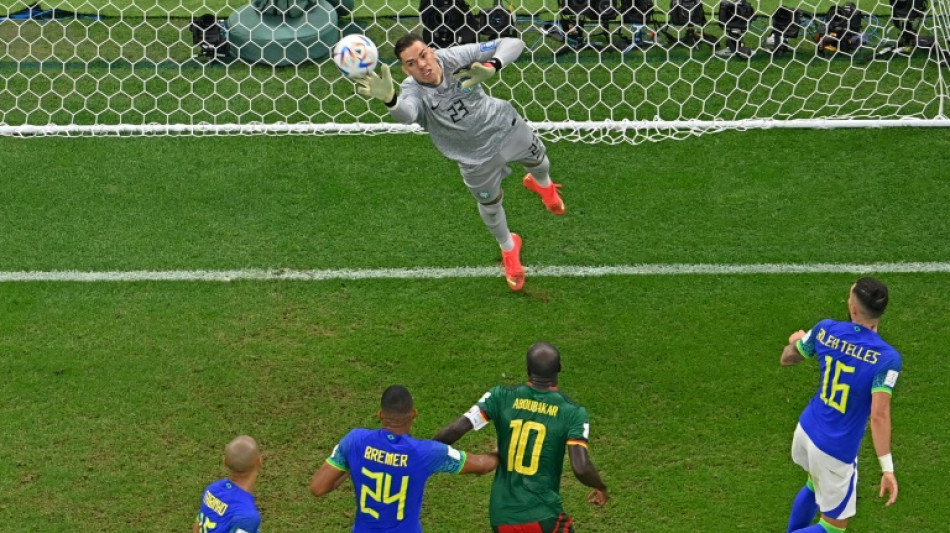 Argentina y Brasil cumplen, Ecuador la dej&oacute; pasar y Uruguay se anim&oacute; tarde