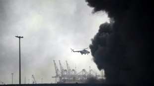 Sobe a 40 o n&uacute;mero de mortos em explos&atilde;o do maior porto comercial do Ir&atilde;