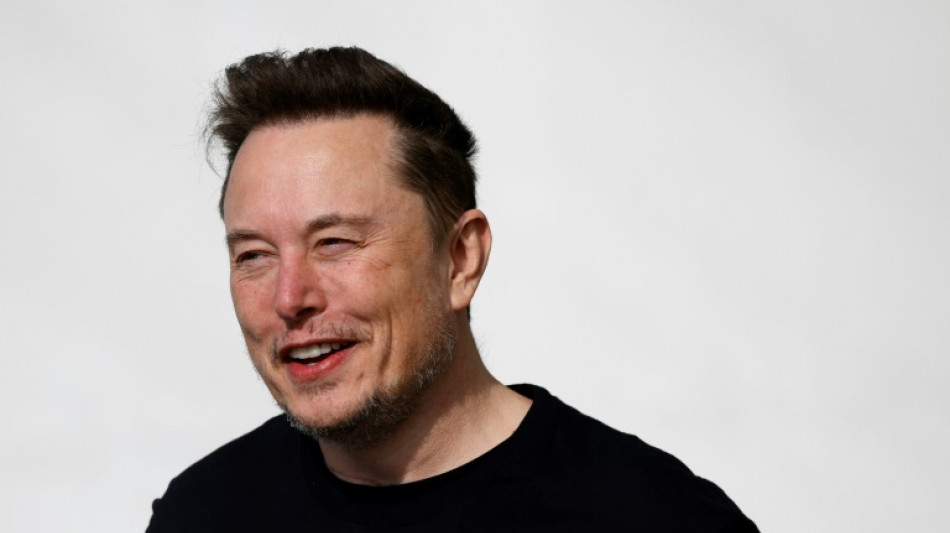 Elon Musk pr&ocirc;ne les bienfaits de la k&eacute;tamine et envoie valser les inqui&eacute;tudes d'investisseurs