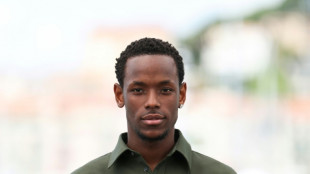 L'acteur britannique Micheal Ward inculpé de viols a comparu devant un tribunal londonien