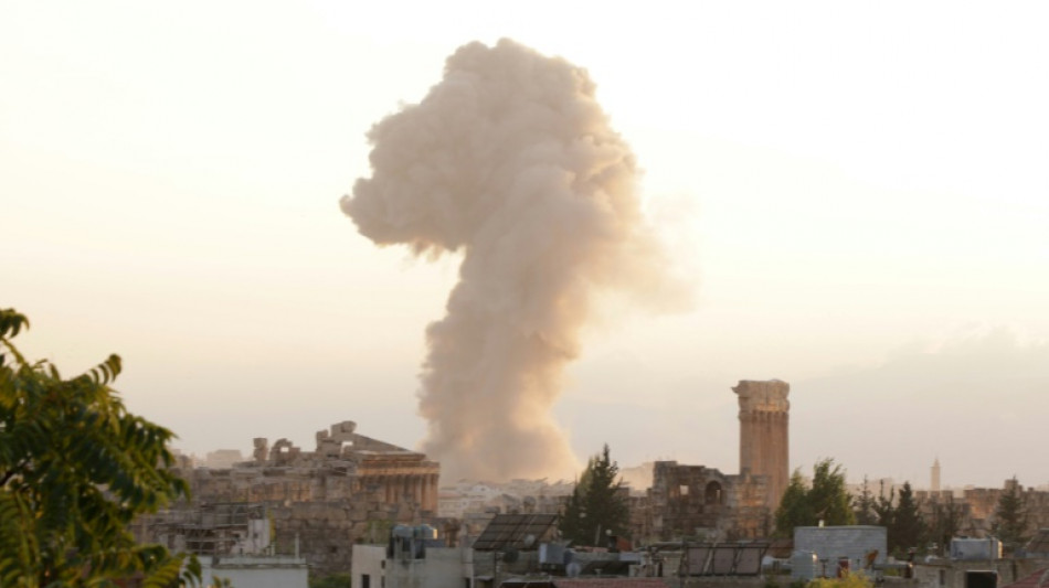 Israel bombardeia o centro de Beirute; l&iacute;der do Hamas no L&iacute;bano morre em ataque a&eacute;reo