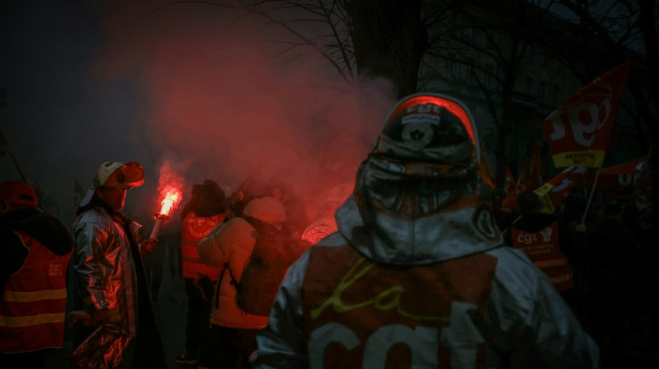 Frankreichs Parlament stimmt für Verstaatlichung von ArcelorMittal - Regierung lehnt ab