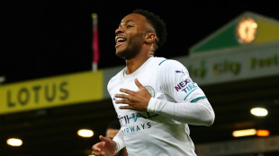 Angleterre: Sterling quitte City et signe 5 ans &agrave; Chelsea  