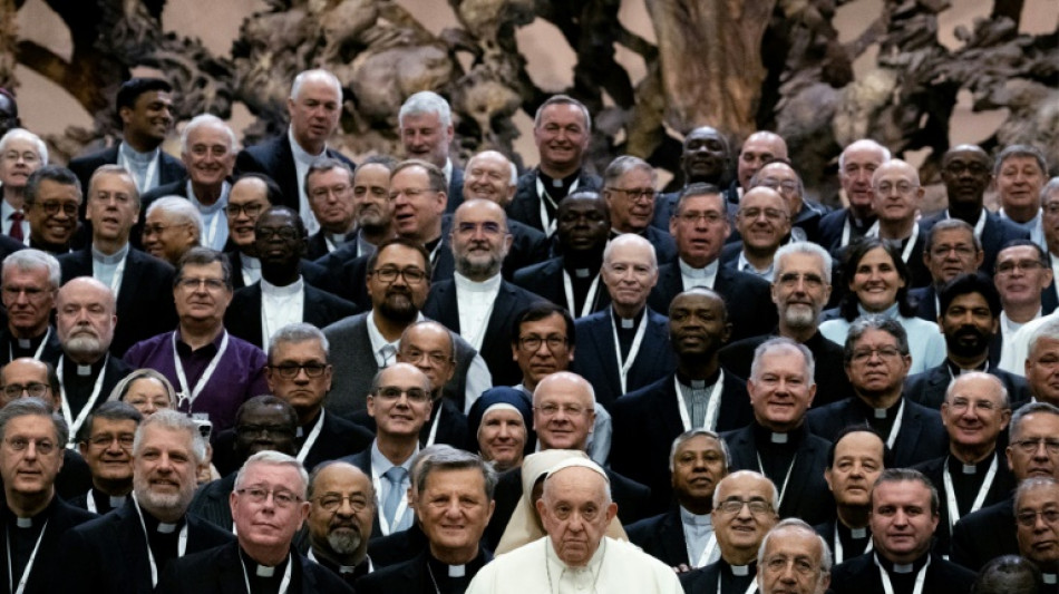 Katholische Weltsynode will Einf&uuml;hrung des Diakonats f&uuml;r Frauen pr&uuml;fen lassen