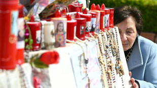 Erkrankter Papst au&szlig;er Gefahr - Entlassung aus Klinik noch nicht unmittelbar erwartet 