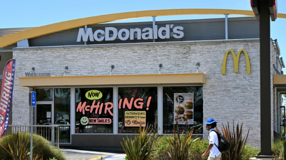 Aux Etats-Unis, employeur cherche salari&eacute;, d&eacute;sesp&eacute;r&eacute;ment