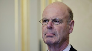 Retraites: Eric Lombard "plut&ocirc;t" favorable &agrave; une contribution accrue des retrait&eacute;s