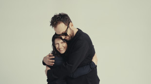 Cesare Cremonini con Elisa, 'Nonostante tutto' c'&egrave; la felicit&agrave;