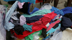 Verbrauchersch&uuml;tzer: Verschlissene und verdreckte Kleidung geh&ouml;rt weiter in Restm&uuml;ll