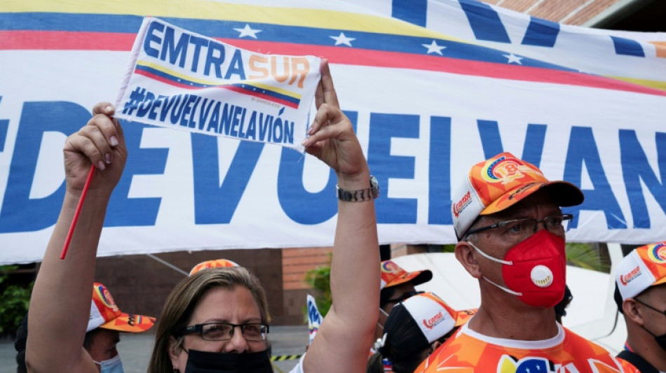 Un juez autoriza la salida de Argentina de los &uacute;ltimos tripulantes del avi&oacute;n venezolano