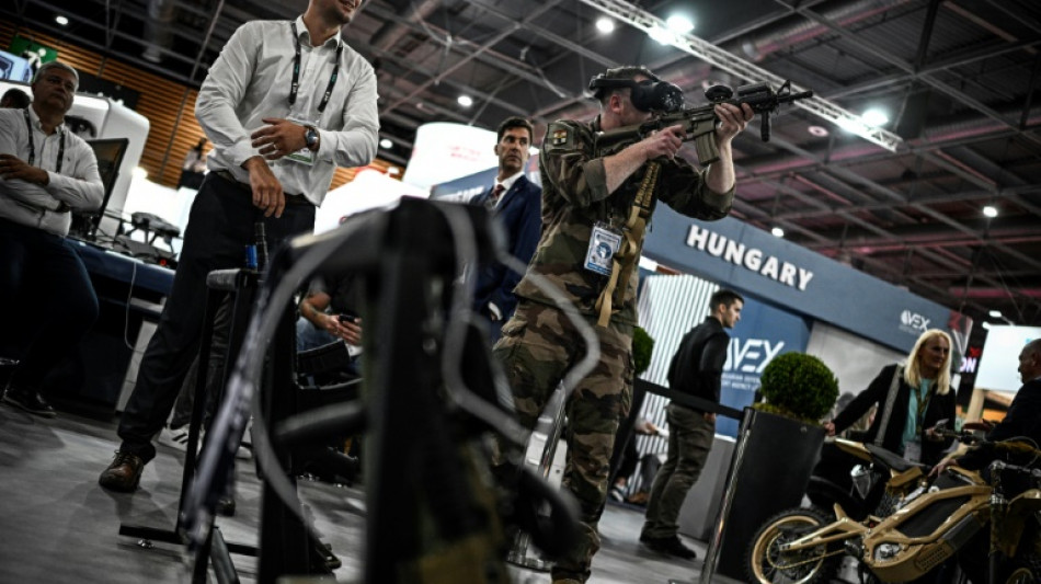 Des vents porteurs et des doutes au salon de d&eacute;fense Eurosatory