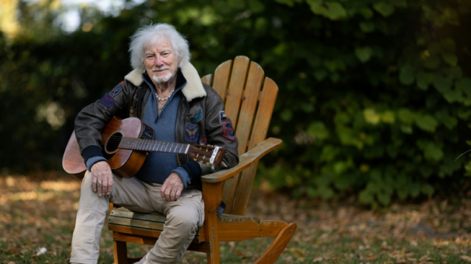 À 96 ans, Hugues Aufray en tournée: "Personne ne m'empêchera de chanter jusqu'au bout"