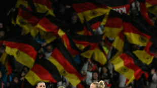 Tennis: Niemeier nimmt Fu&szlig;ballerinnen als Vorbild