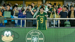 Zhejiang FC, da China, joga horas depois da morte de seu atacante gabon&ecirc;s Boupendza