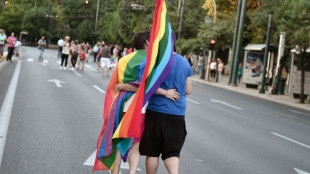 Parejas homosexuales y sus hijos vislumbran "un d&iacute;a hist&oacute;rico" en Grecia