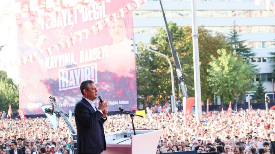 Turquie: le principal parti d'opposition dans l'attente d'une d&eacute;cision judiciaire cruciale