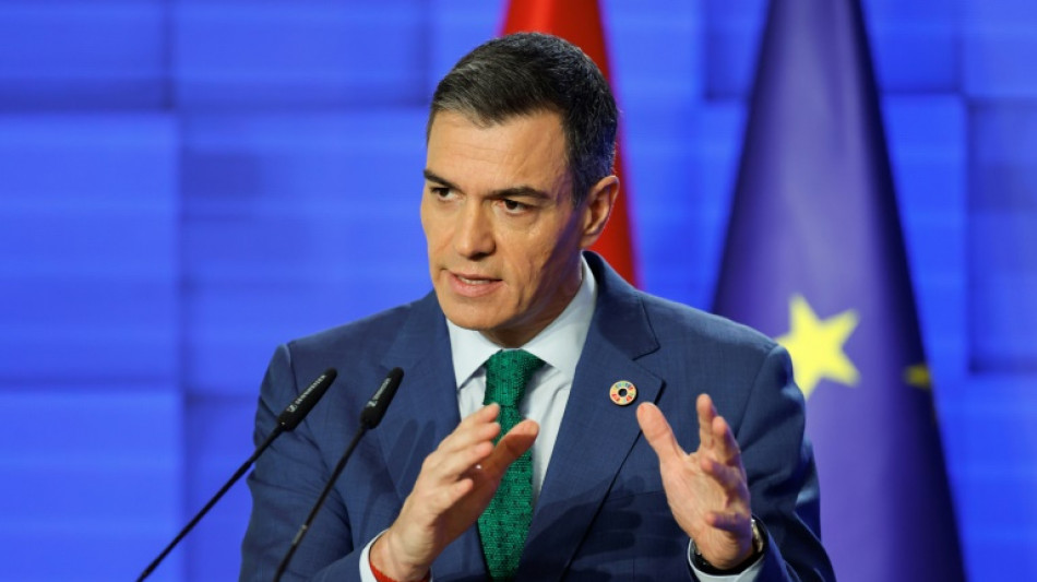 Pedro S&aacute;nchez llama a "reforzar" la defensa europea, pero sin "una deriva militarista"