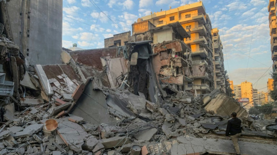 Quatro capacetes azuis ficam feridos no sul do L&iacute;bano; Israel intensifica bombardeios