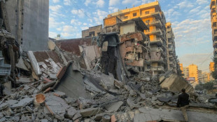 Quatro capacetes azuis ficam feridos no sul do L&iacute;bano; Israel intensifica bombardeios