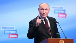Putin hace una aparici&oacute;n p&uacute;blica en la plaza Roja tras unas presidenciales criticadas por Occidente