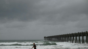 Outer bands of Hurricane Isaias lash US Gulf Coast