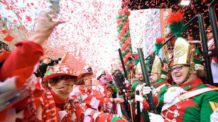 Rosenmontagszüge in den rheinischen Karnevalshochburgen