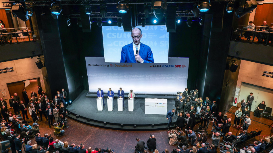 L'Unione e l'Spd firmano il patto di governo in Germania