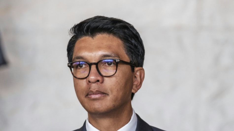 Tumulto em est&aacute;dio deixa 13 mortos em Madagascar