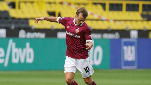 3. Liga: MSV entl&auml;sst Trainer - Dresden festigt Rang eins